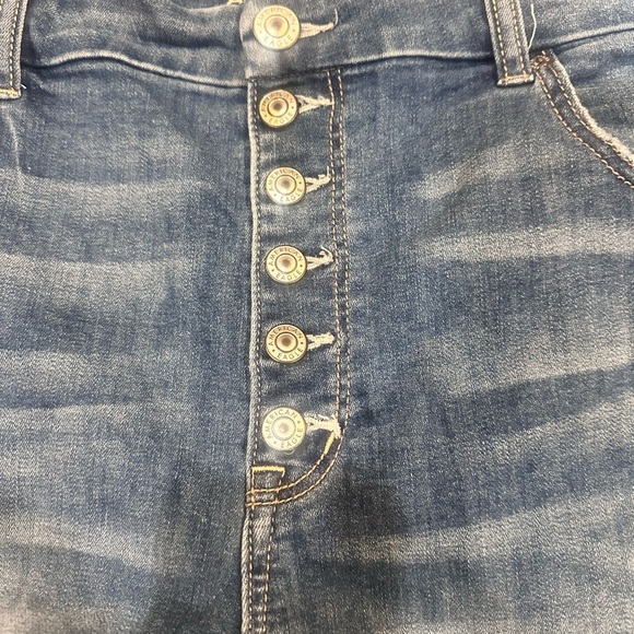 American Eagle Outfitters Women's Distressed Blue Jean Shorts button fly - Picture 2 of 8